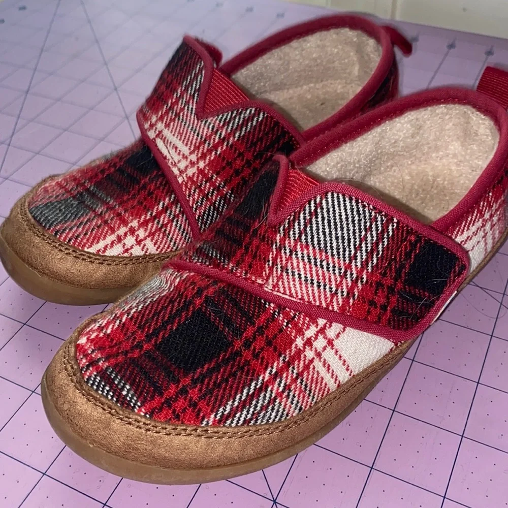Toms red plaid Velcro close slipper shoes
